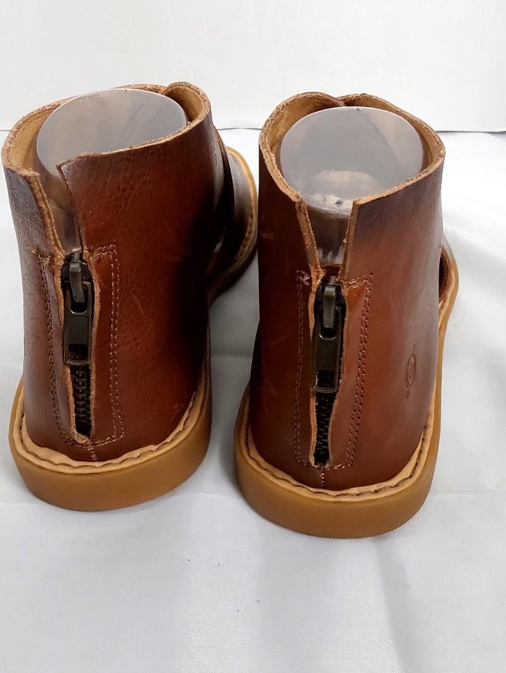 Born  Iwa Comfort Sandals - Picture 5 of 10